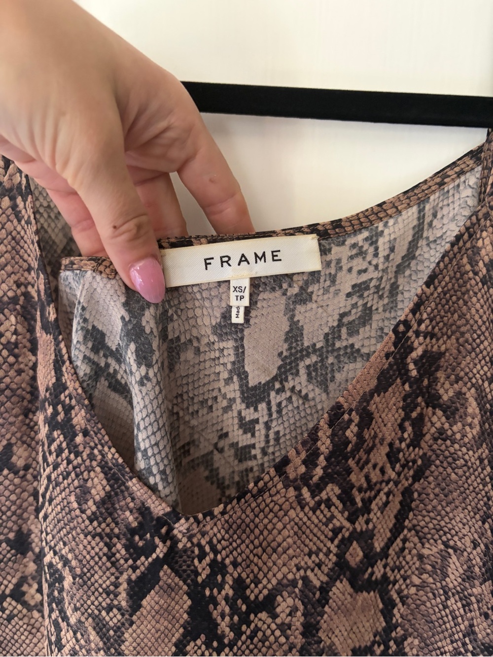 Frame 100% Silk Python Pattern Cami Tank Top Size XS - Picture 5 of 6